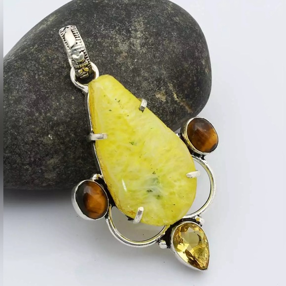 SOLAR AGATE/TIGER EYE PENDANT - Picture 3 of 3